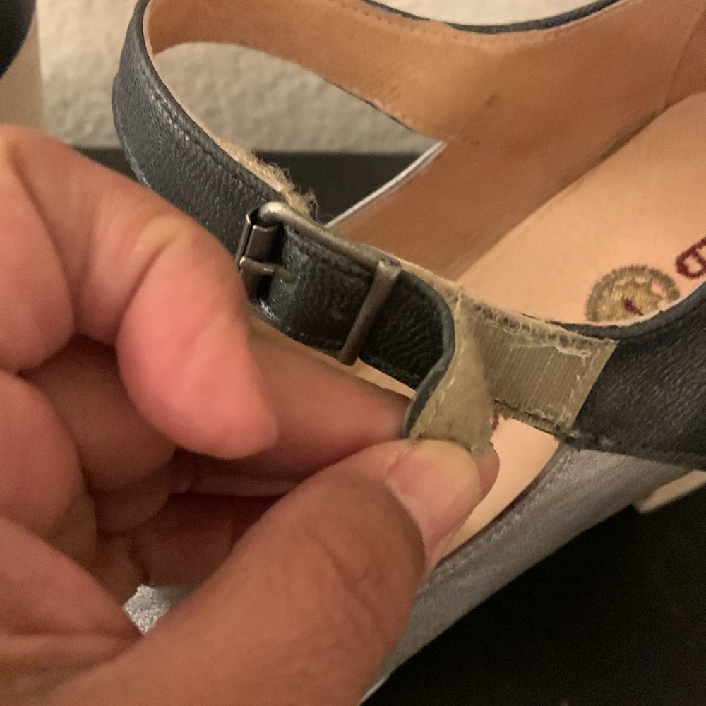 Silver Heels - image 6